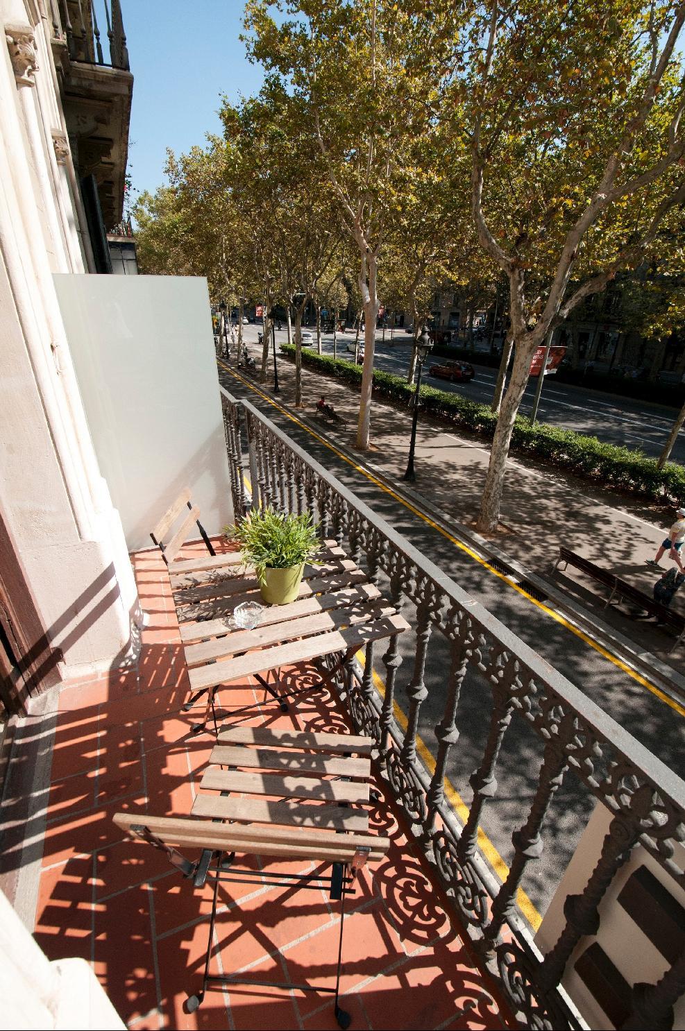 Hostal Live Barcelona Exterior photo
